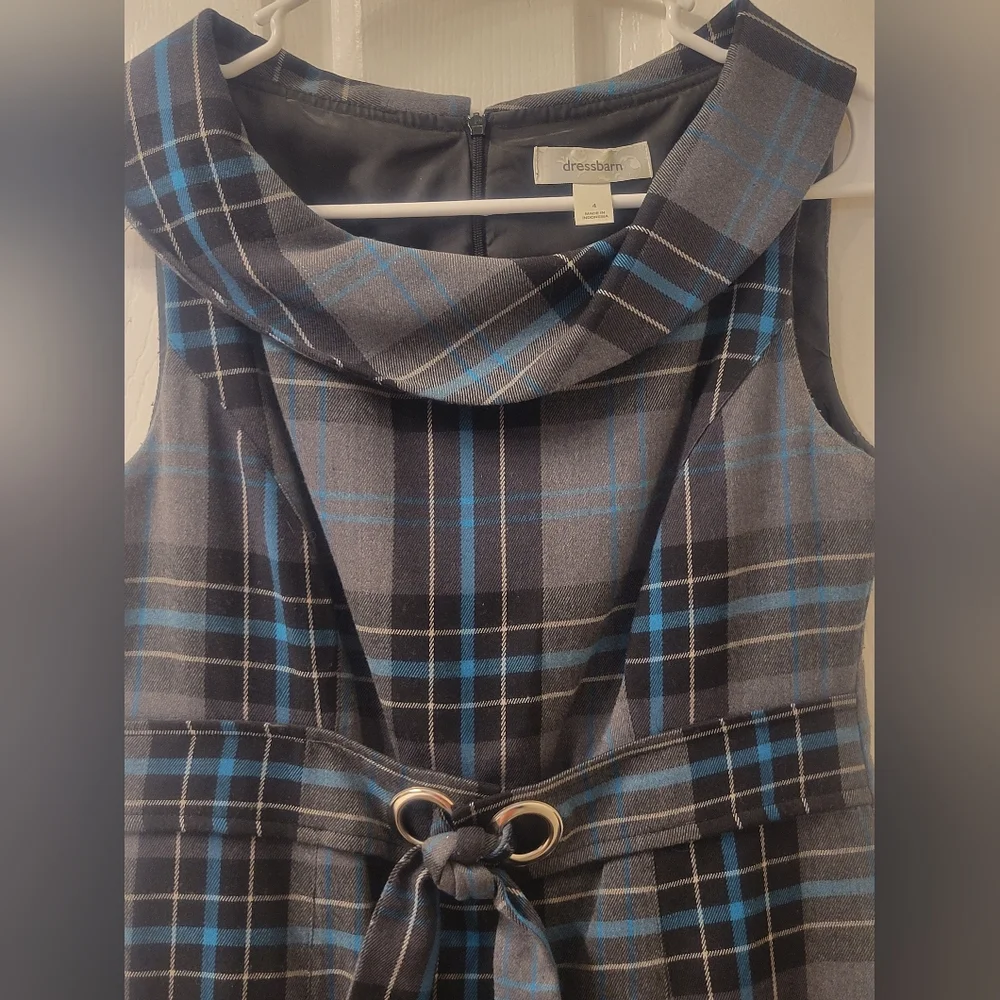 Dress - Picture 2 of 6